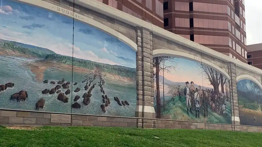 Murals at Roebling Point